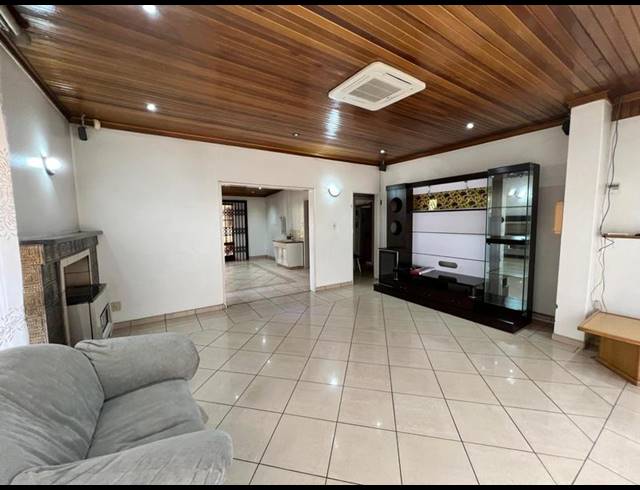 5 BEDROOM PROPERTY TO RENT IN LAUDIUM